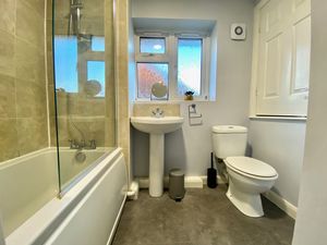 Bathroom/WC- click for photo gallery